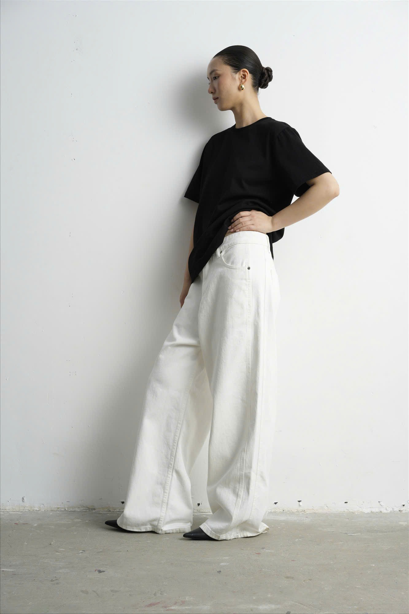 Pleated Wide-Leg Trousers